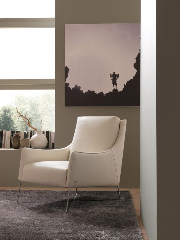 B903 Regina Accent Chair by Natuzzi