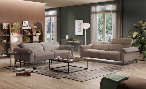 C143 Leggiadro Sofa & Loveseat by Natuzzi